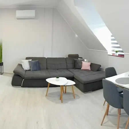 Star Apartman Zalacsány Zewnętrze zdjęcie